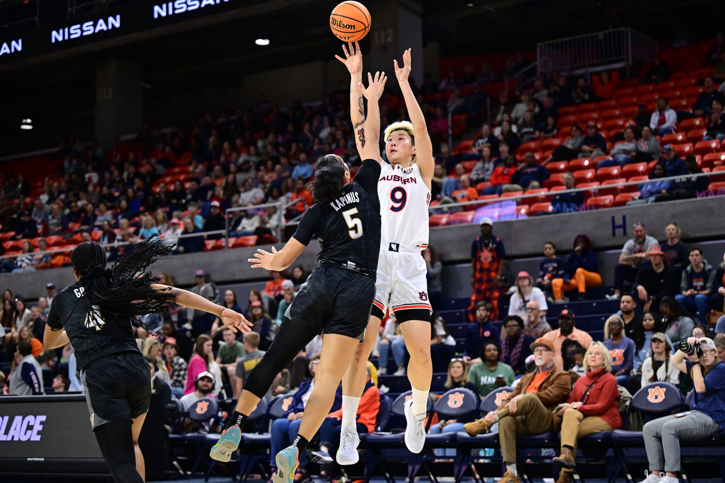 征战NCAA!邓雨婷:不太喜欢被称为“李梦接班人” 未来想进WNBA